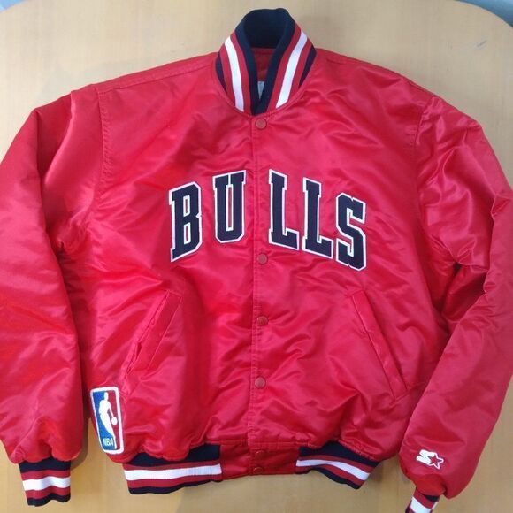 STARTER Other - Vintage STARTER Chicago Bulls Satin Bomber Jacket